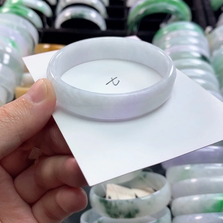 未镶嵌手镯翡翠公主