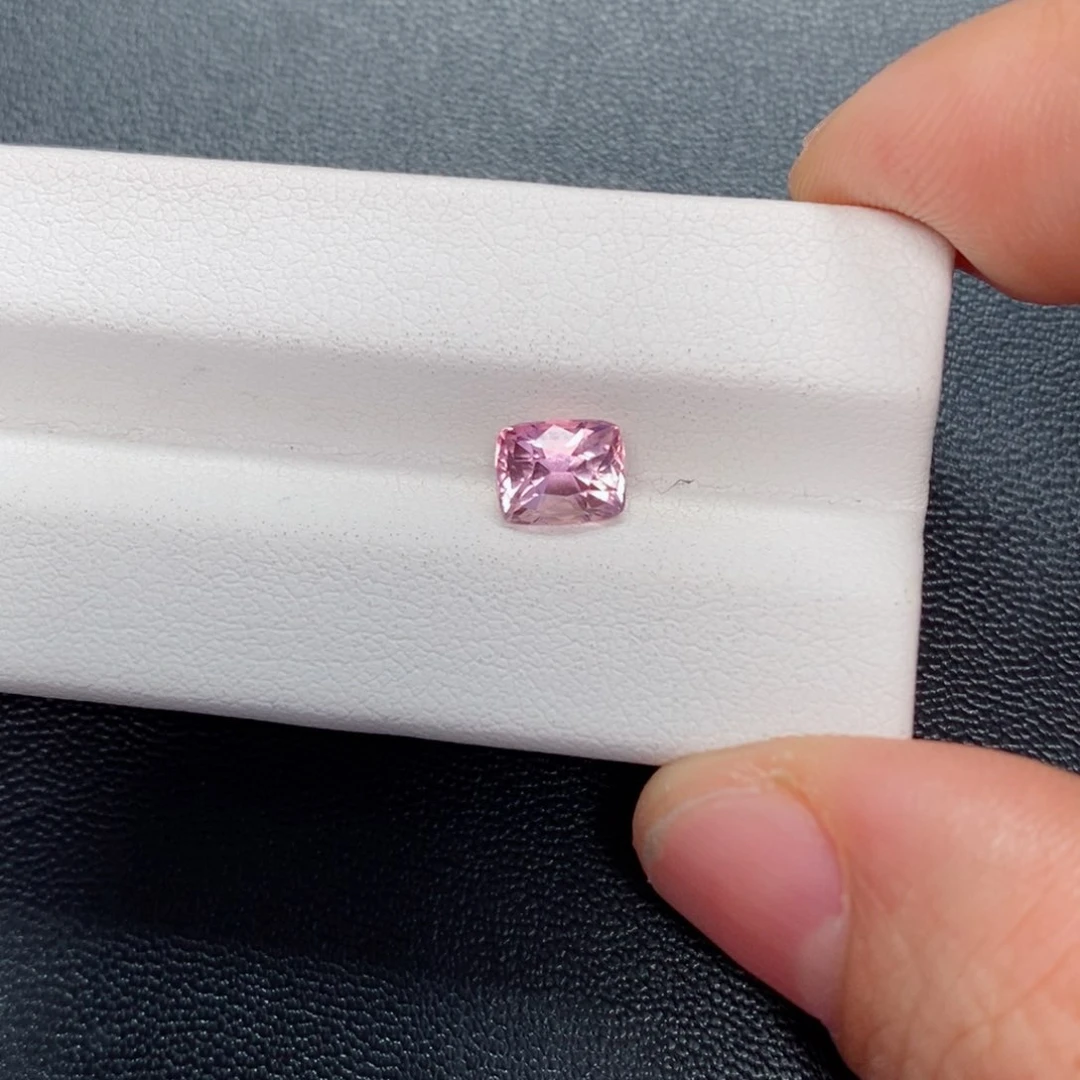 碧玺裸石未镶嵌C**N1.32粉