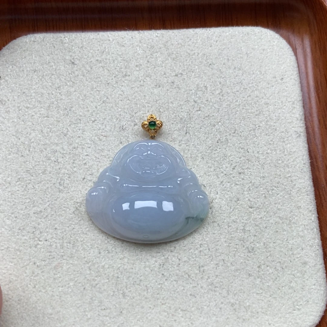 翡翠未镶嵌颈饰佛公