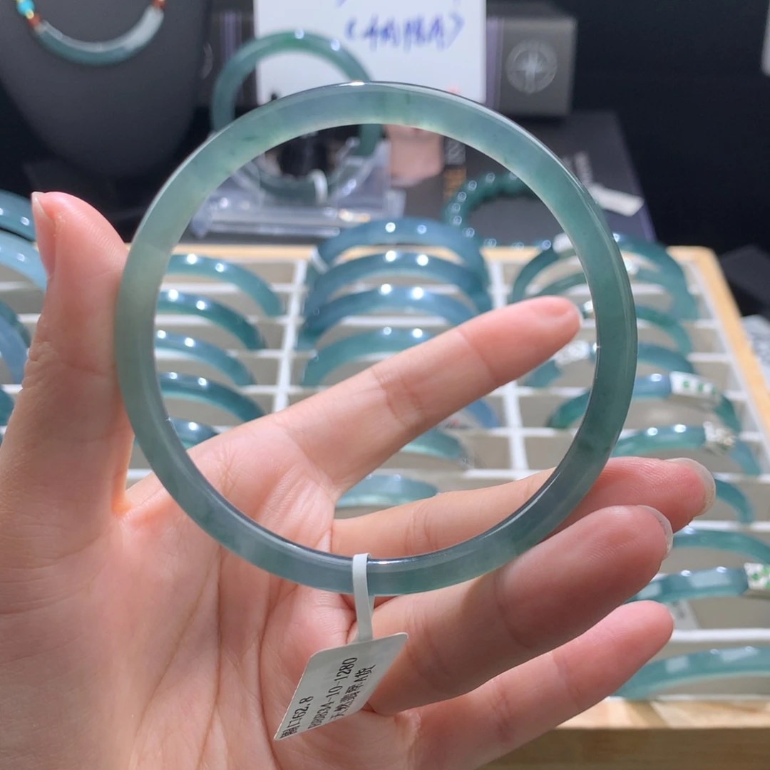 最***)翡翠未镶嵌手镯纯天然
