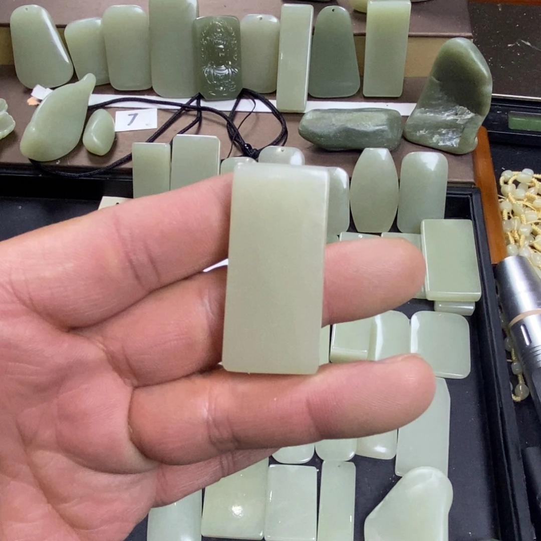 颈饰未镶嵌和田玉好****?030