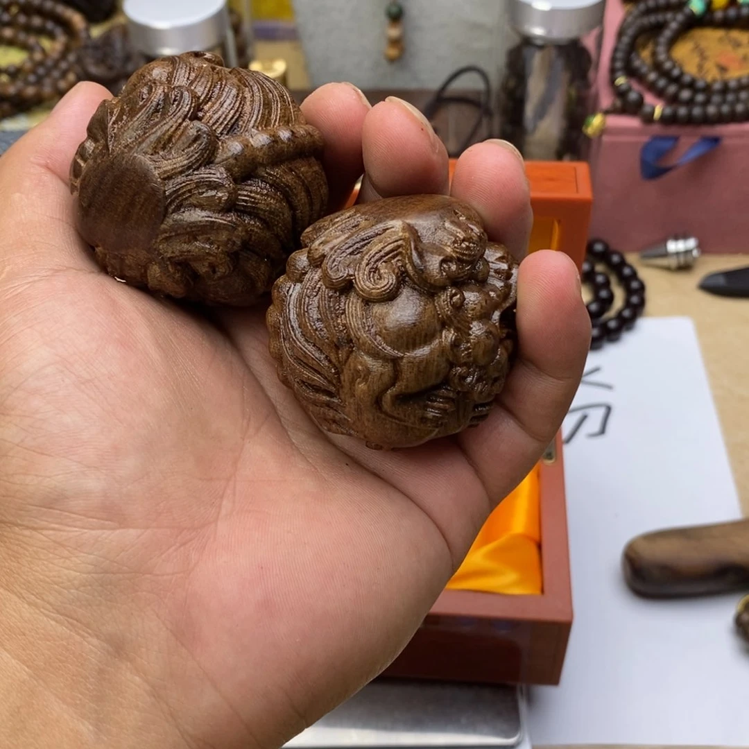 大叶紫檀(黑酸枝木类)