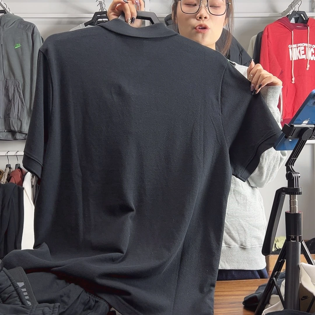 polo黑色 M 120-140斤不退换