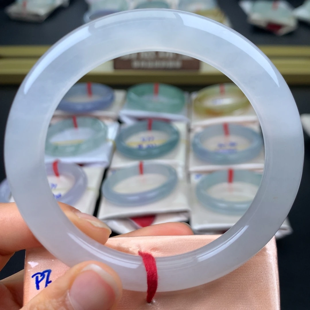 翡翠未镶嵌手镯荔枝肉白冰