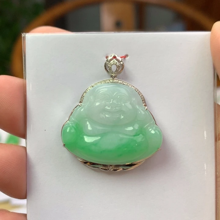 翡翠18K金镶嵌颈饰翡翠吊坠