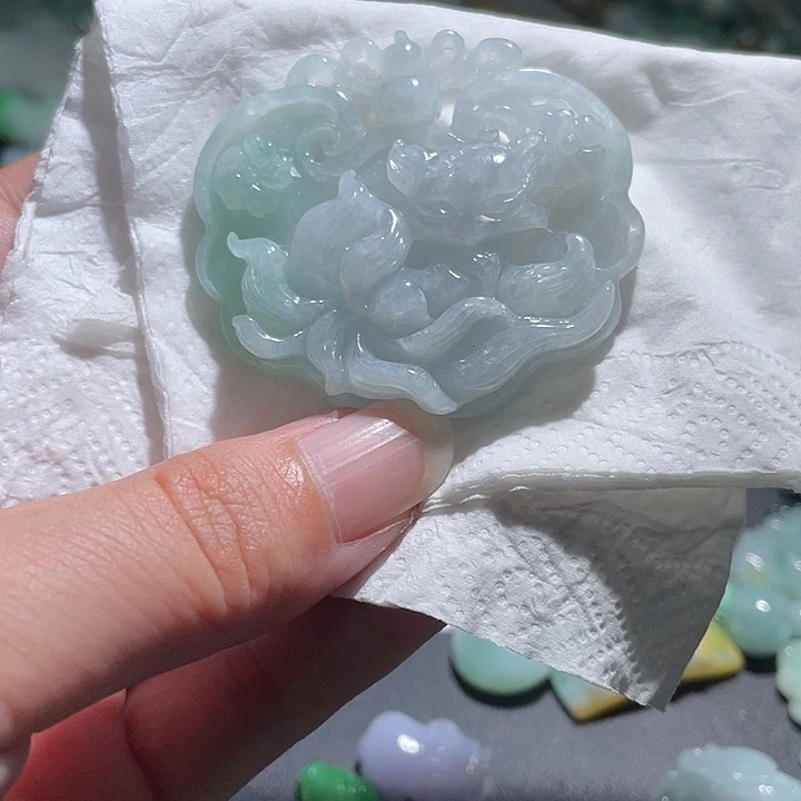 颈饰未镶嵌翡翠天