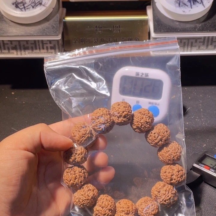 蛋***)手串金刚菩提这个