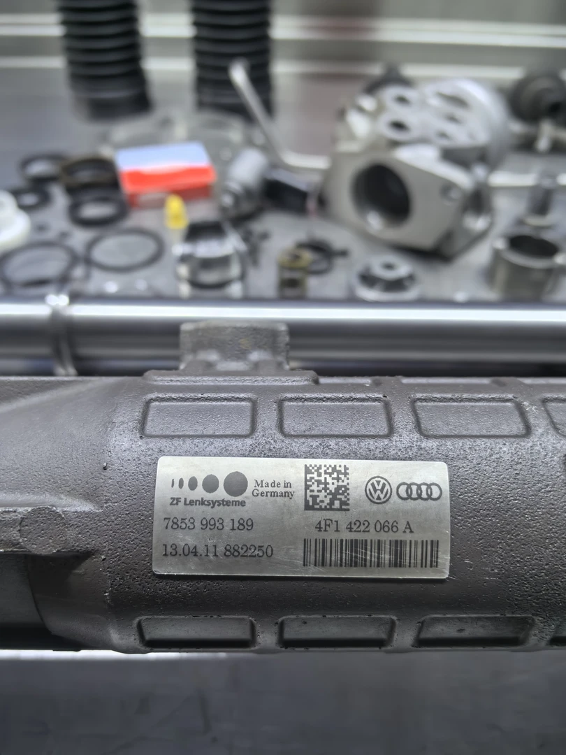 奥迪A6L C6液压带电磁阀方向机修理包