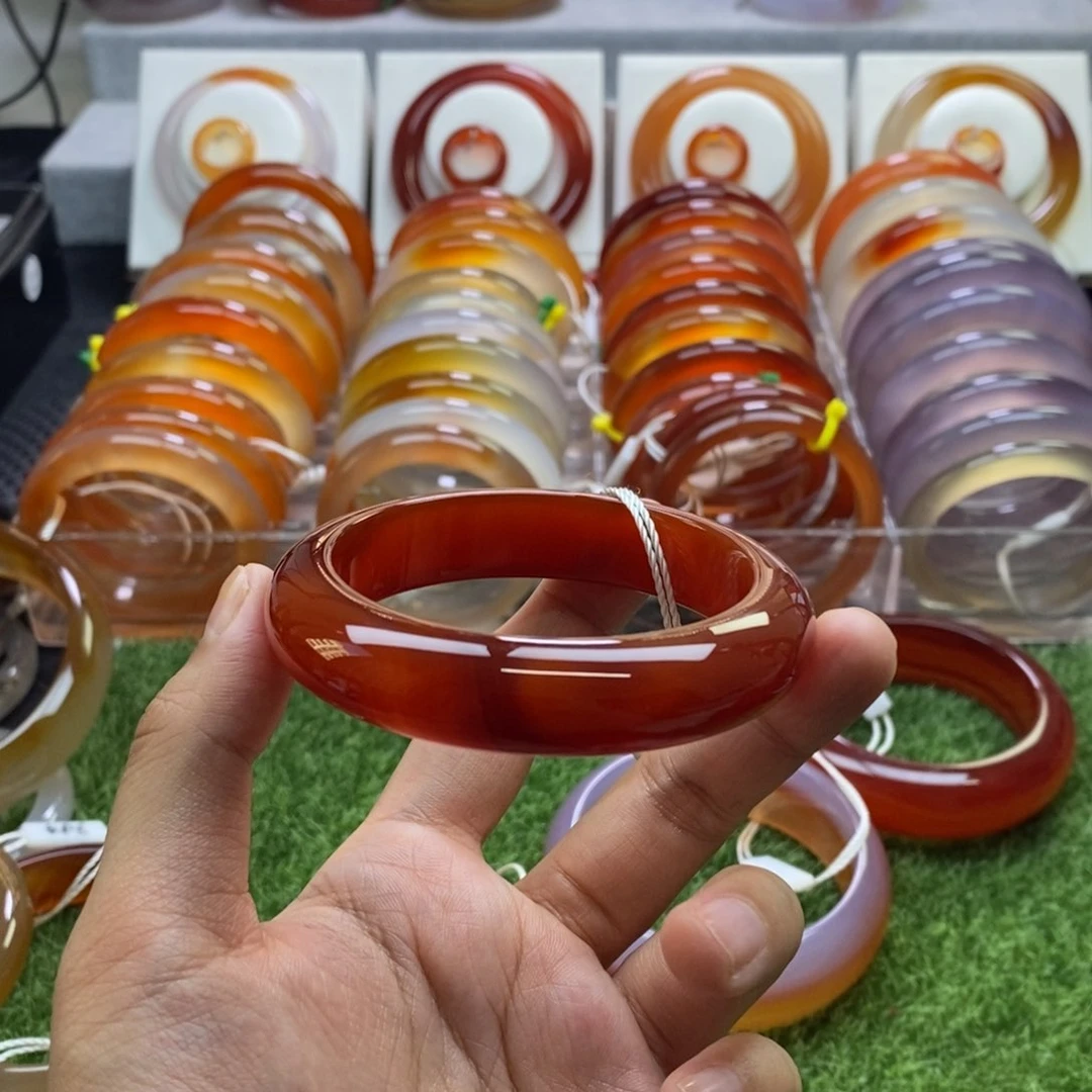 手镯玛瑙/玉髓未镶嵌