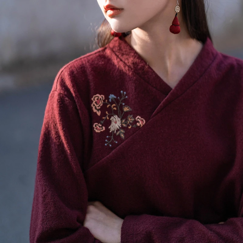 言作原创设计100%澳洲美丽诺羊毛软毛呢新中式手工绣花T恤 瑾和瑜