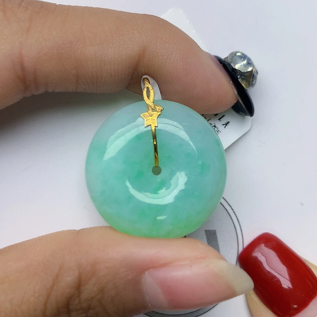 颈饰18K金镶嵌翡翠天然翡翠