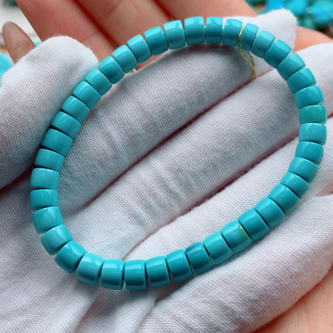 绿松石颈饰未镶嵌