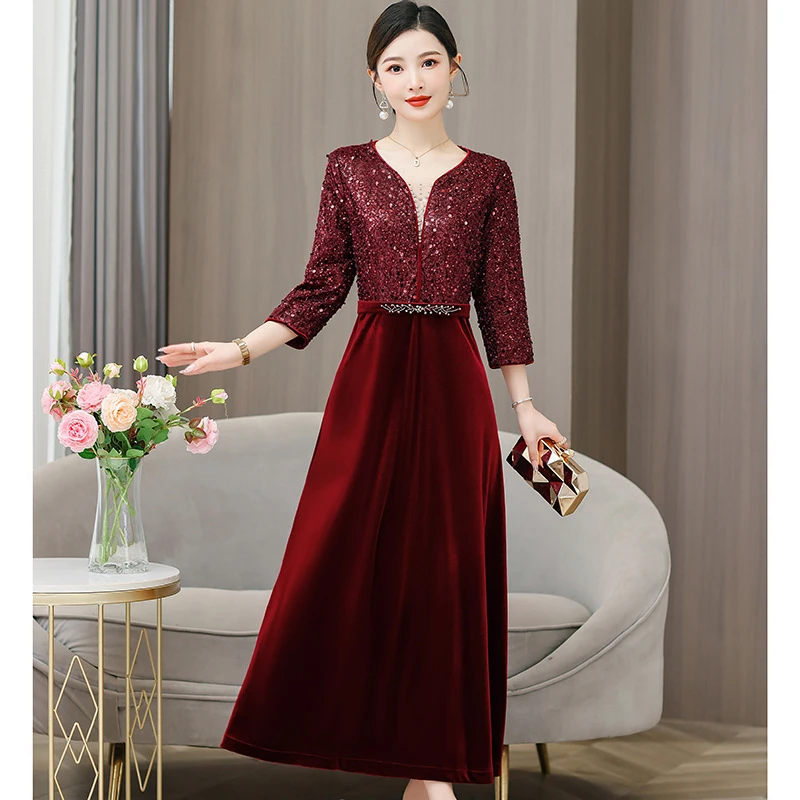 新国风婚宴礼服2024秋冬新款喜婆婆装重工亮片刺绣收腰显瘦连衣裙