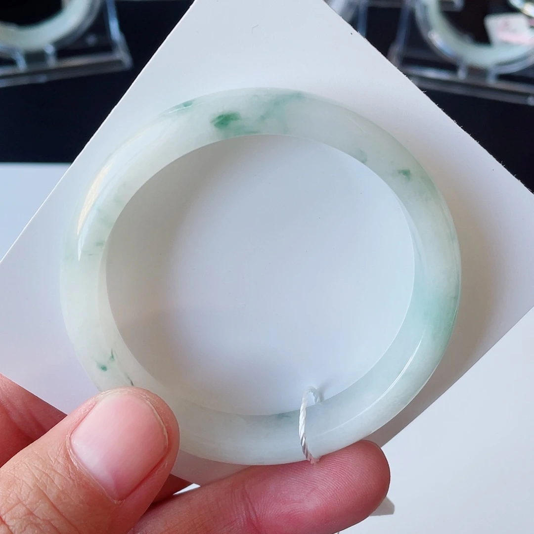 翡翠未镶嵌手镯56