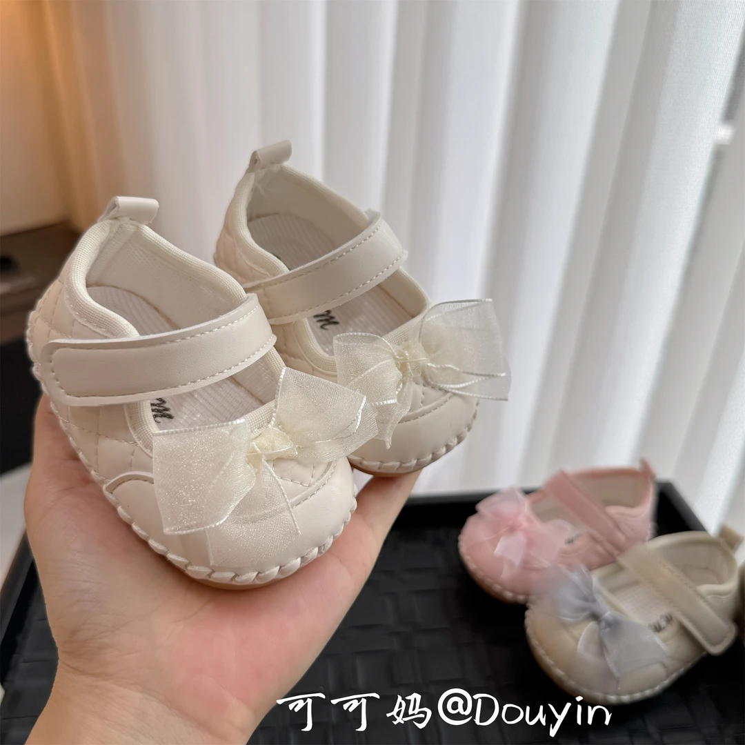 春季0-1岁女宝宝公主鞋子3-6-12个月婴幼儿防滑软底透气学步单鞋