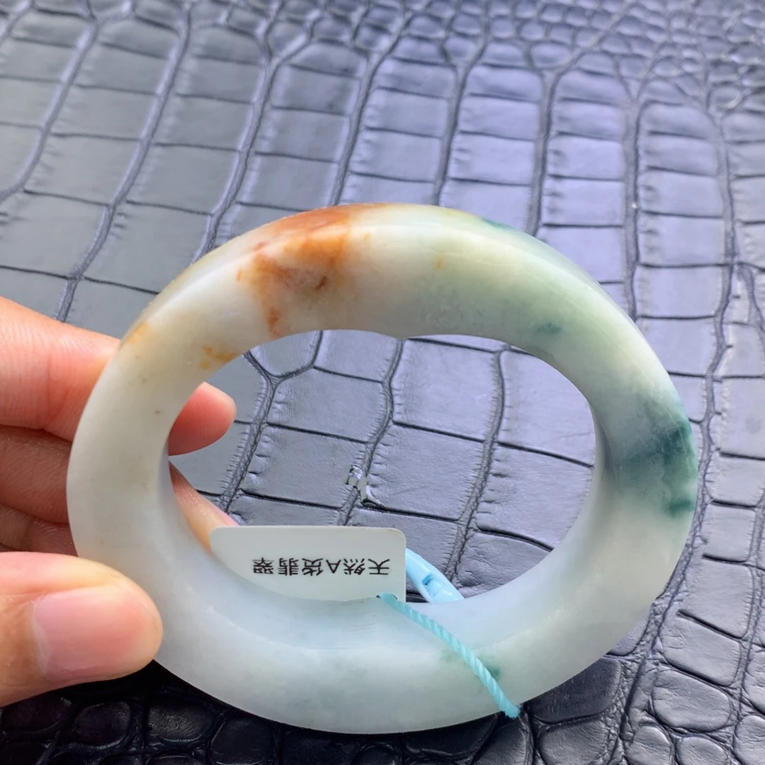 未镶嵌翡翠手镯定制翡翠