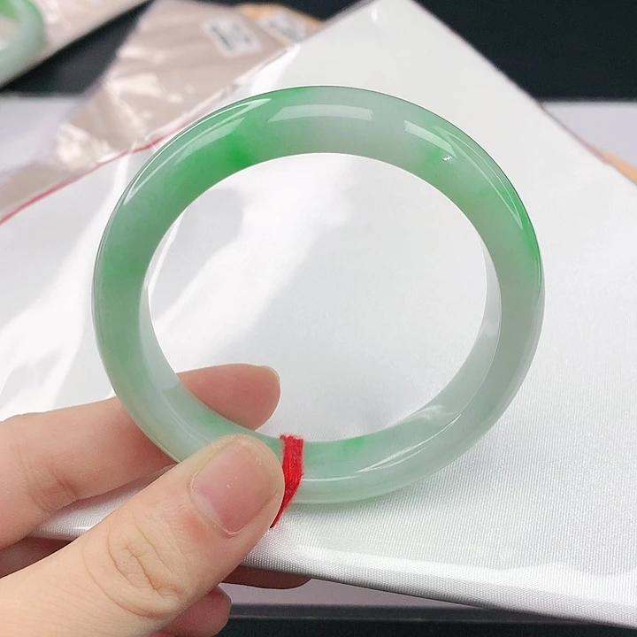 未镶嵌手镯翡翠翡翠907