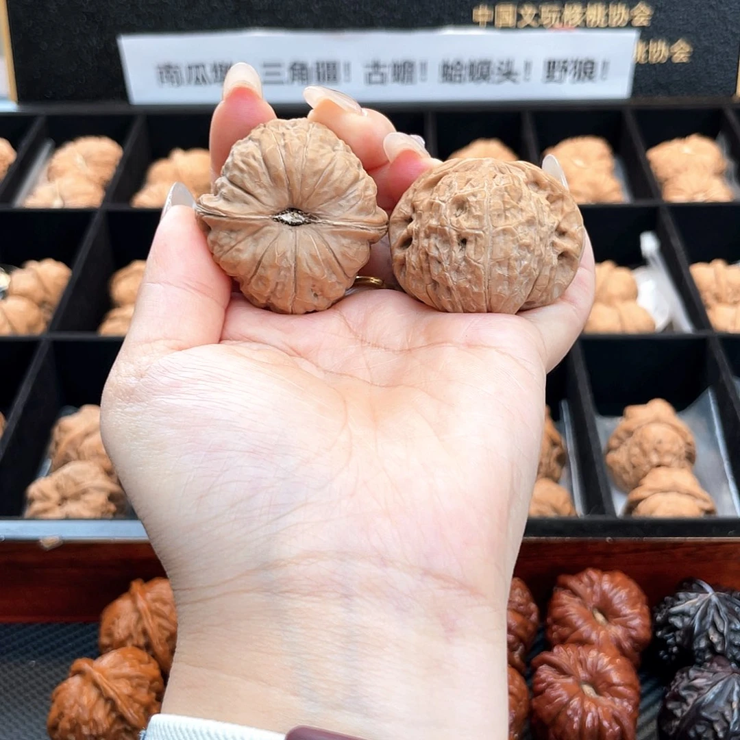 把件文玩核桃40南瓜全品一字凹底近正肩近圆4014