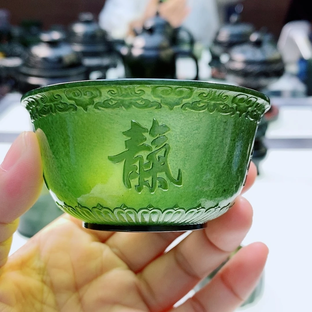 未镶嵌和田玉（青玉）摆件微瑕裂