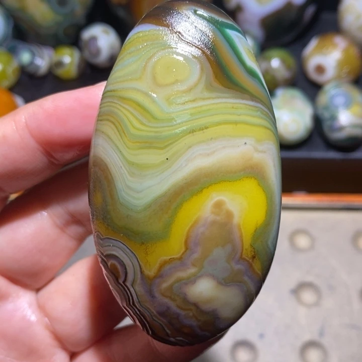 玛瑙/玉髓未镶嵌珠宝半成品