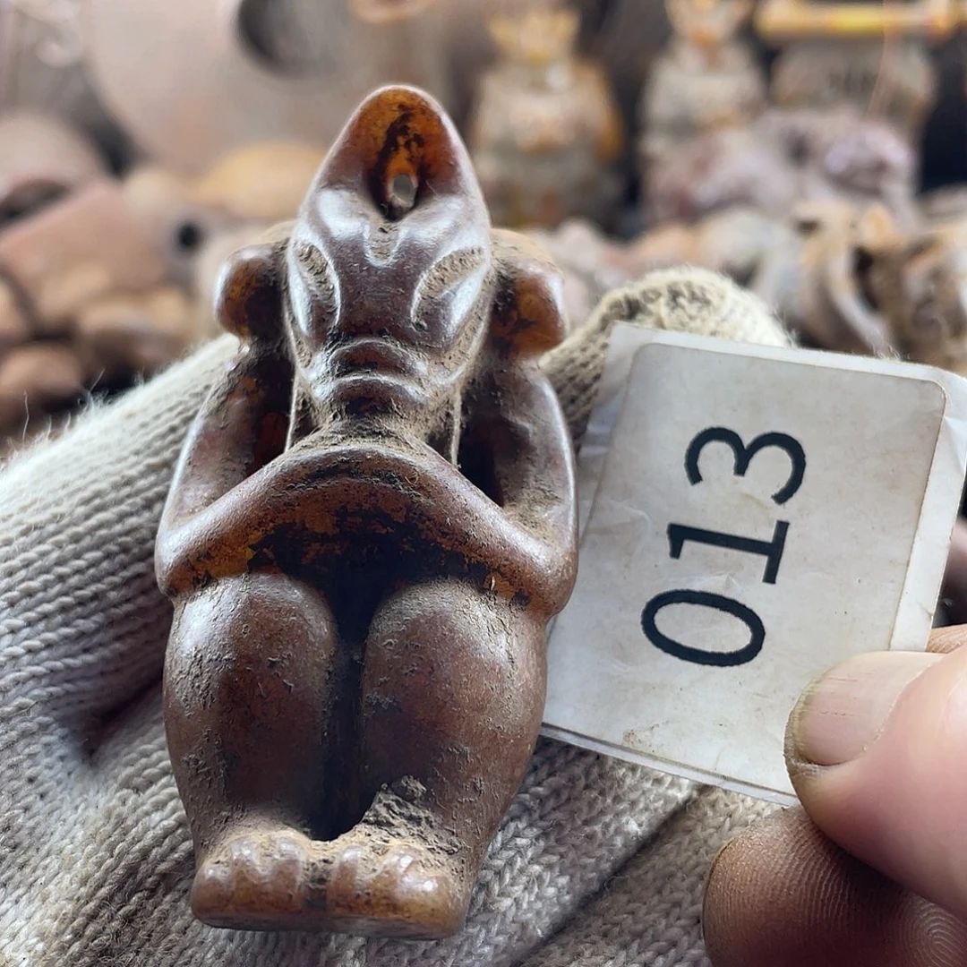 和田玉（糖玉）未镶嵌挂件