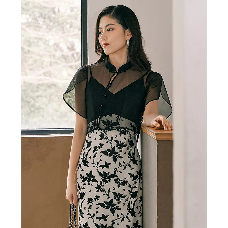 莱芙·艾迪儿财阀千金女装短款法式小众女装夏季短袖上衣1V2S23141