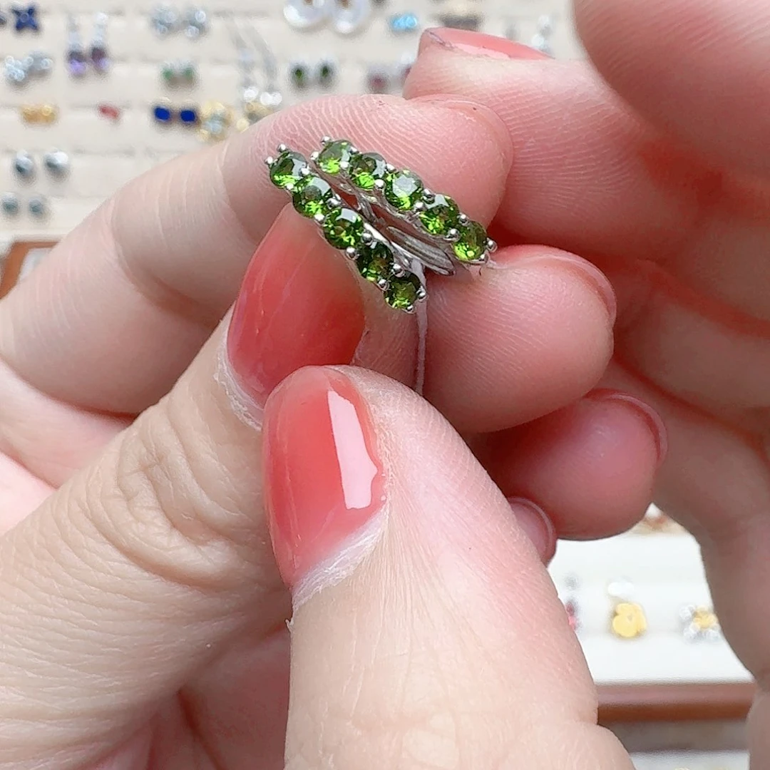 透辉石耳钉904银S925镶嵌