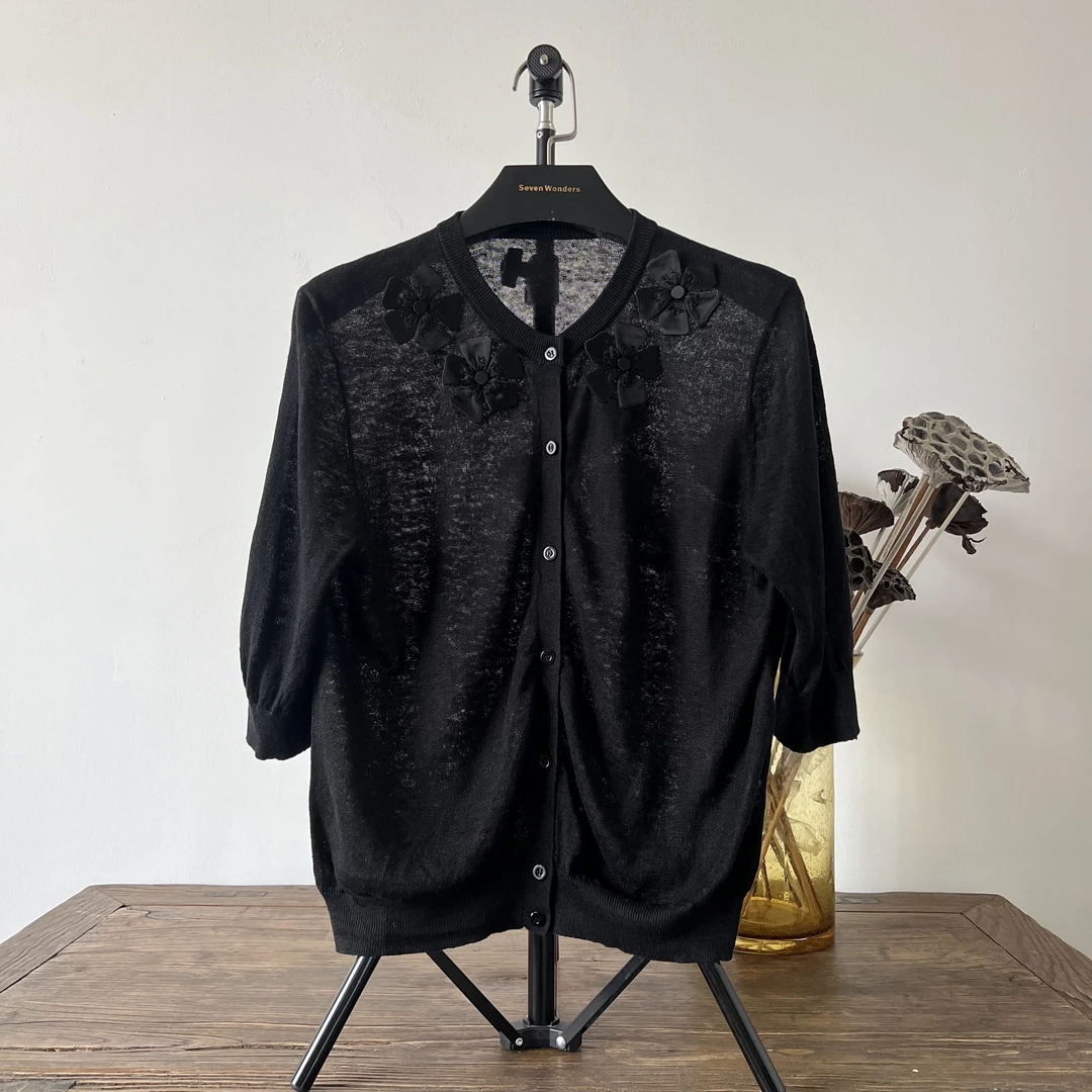 中袖立体花朵圆领针织衫上衣半袖轻职风夏季新款黑色白色气质轻奢