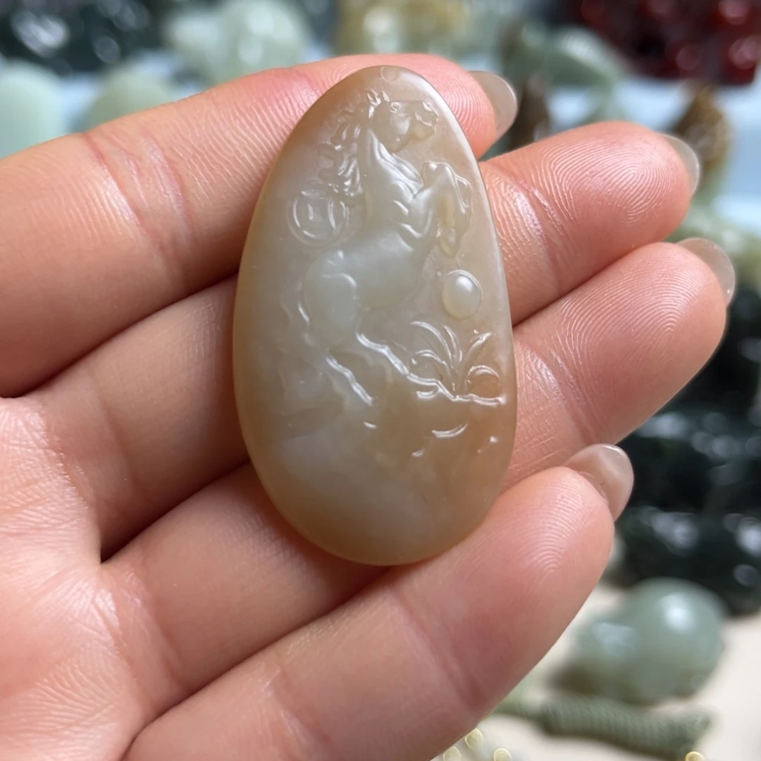 和田玉未镶嵌挂件