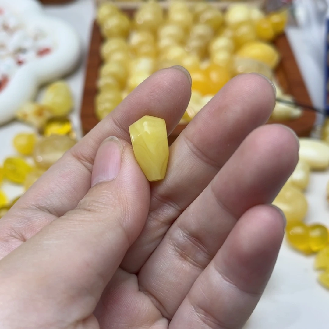 【闪购商品】未镶嵌蜜蜡裸石配饰