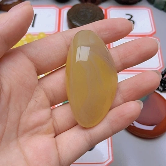 【闪购商品】玛瑙/玉髓未镶嵌珠宝半成品公*前