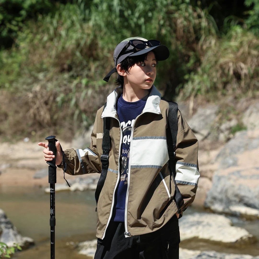 儿童冲锋衣户外时尚休闲防风运动撞色外套5186