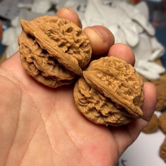 文玩核桃把件麦穗虎头东