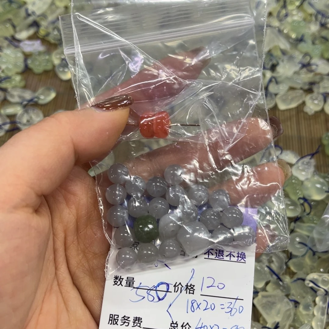 蛇纹石玉吊坠未镶嵌天****所