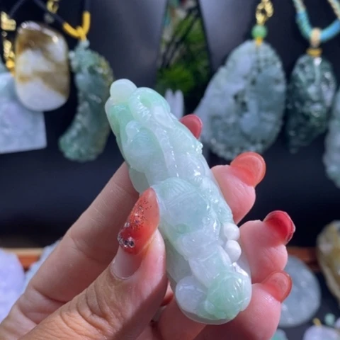 【闪购商品】颈饰未镶嵌翡翠貔貅