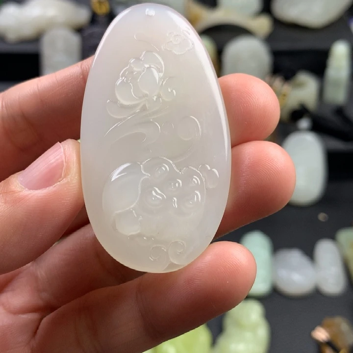 和田玉未镶嵌颈饰