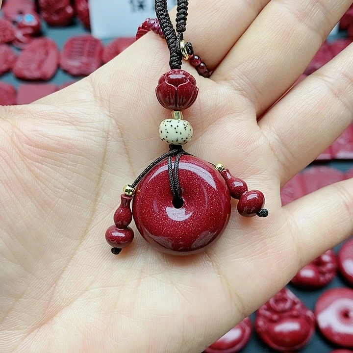 和田玉（糖玉）颈饰未镶嵌