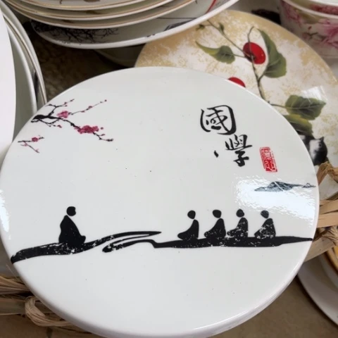 瓷片陶瓷瑕。。。。。。。。。。。。。