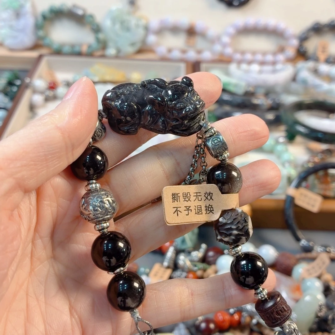 ****娜翡翠未镶嵌颈饰手串