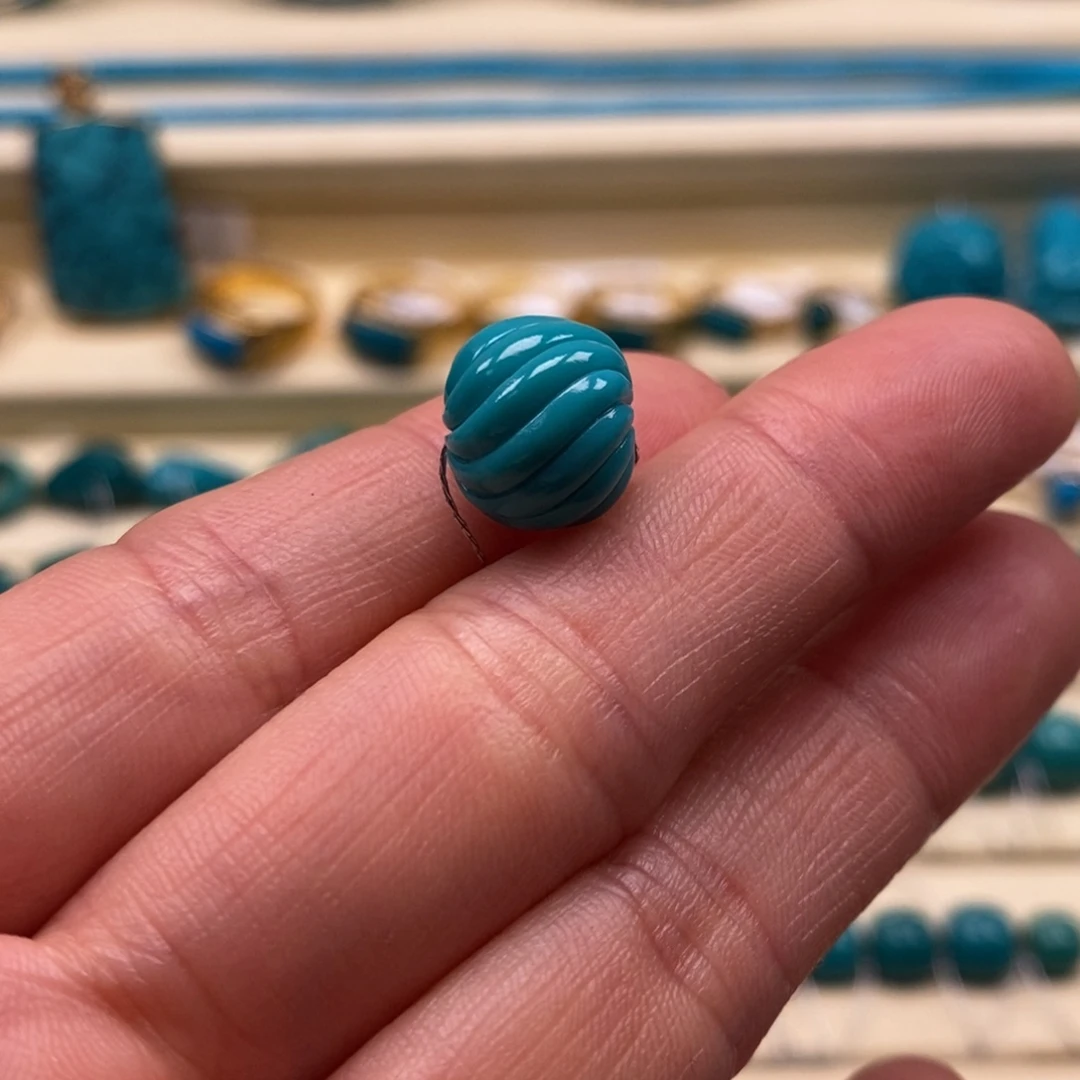 绿松石未镶嵌珠宝奇石直径11.6×10.2瓜珠