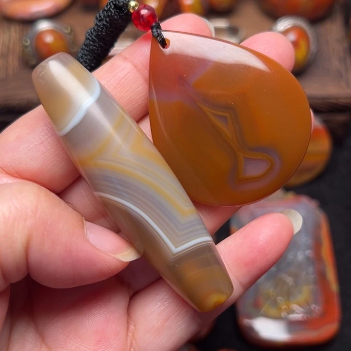玛瑙/玉髓未镶嵌颈饰巴西玛瑙