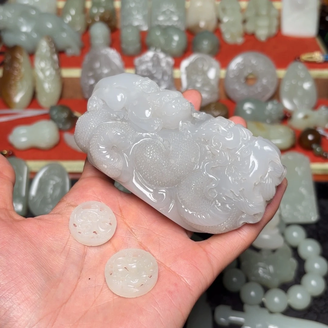 和田玉未镶嵌颈饰陪****站