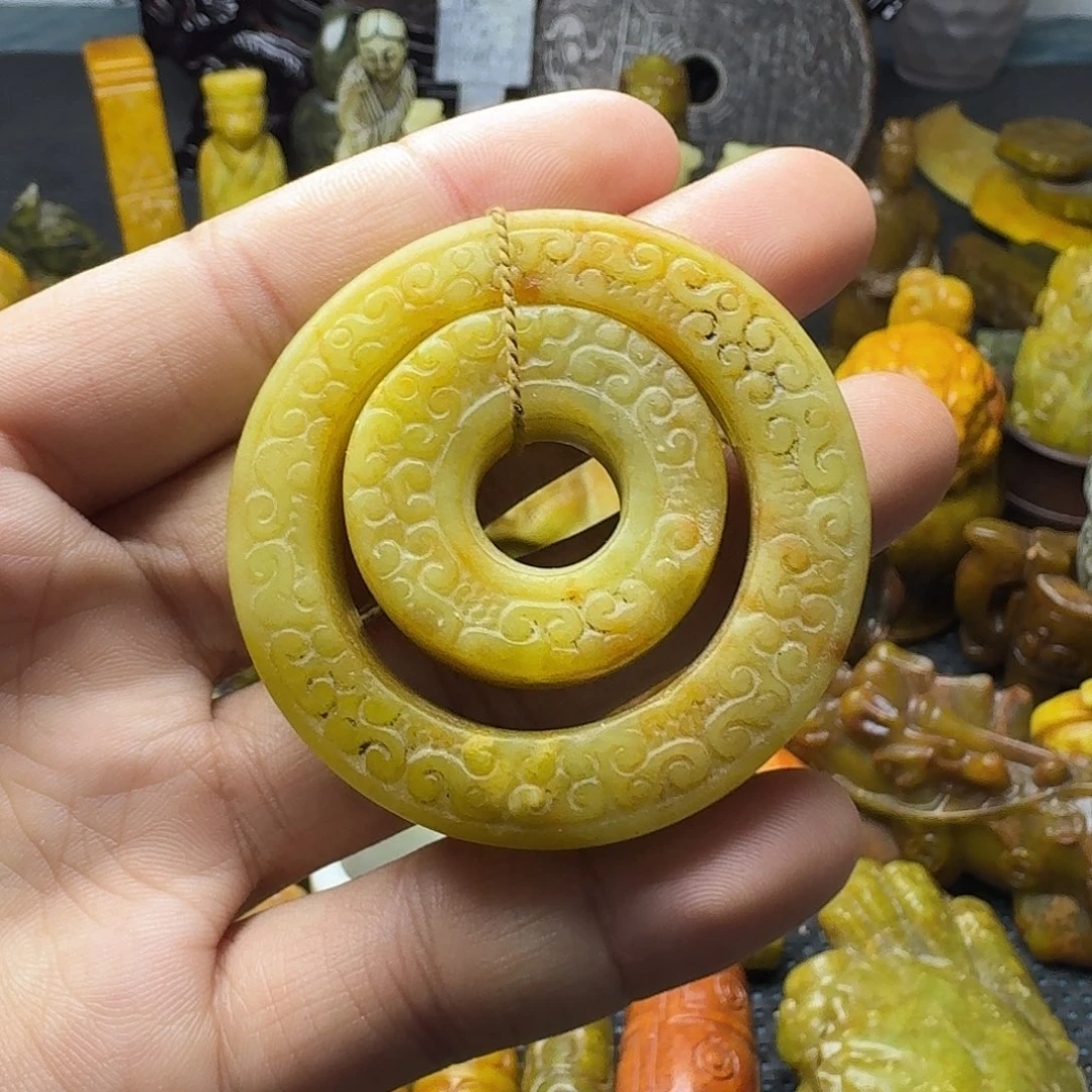 白玉菩提吊坠。。。