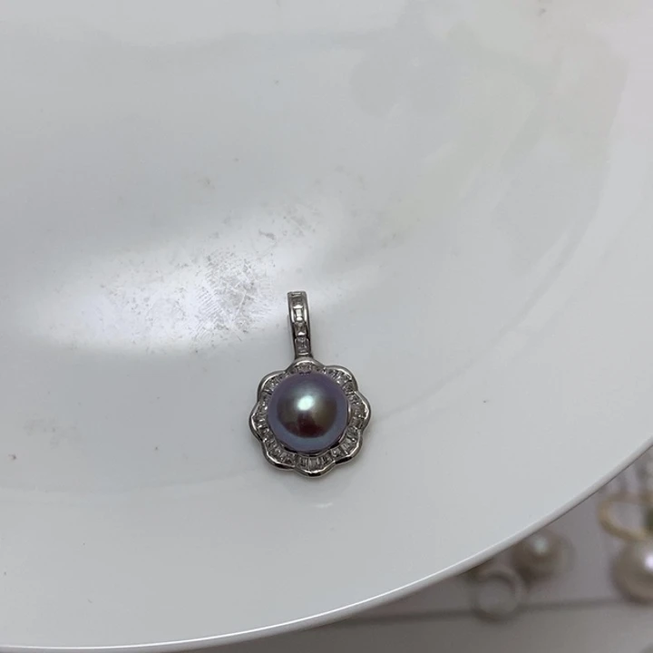 淡水珍珠银S925镶嵌香芋紫珍珠吊坠8.8m