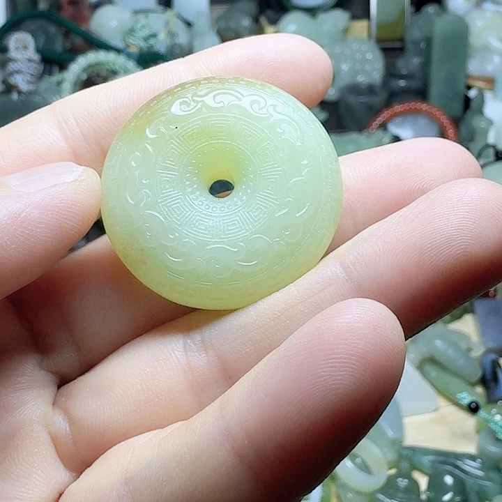 和田玉（黄玉）未镶嵌颈饰