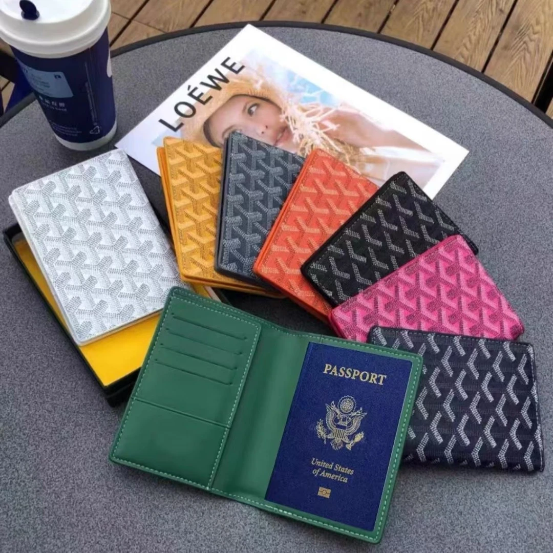 多功能时尚简约收纳包男女通用护照夹保护套旅行证件包卡包高颜值