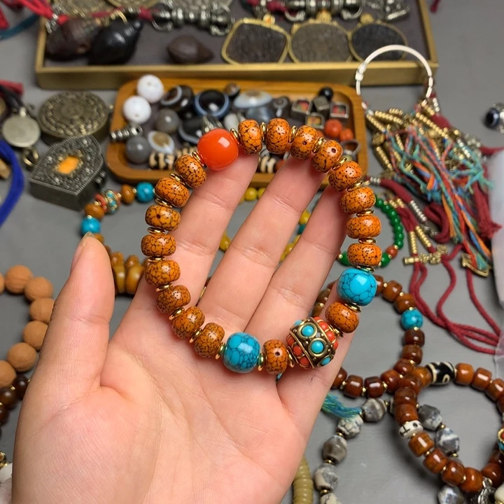 藏地密码藏饰品串