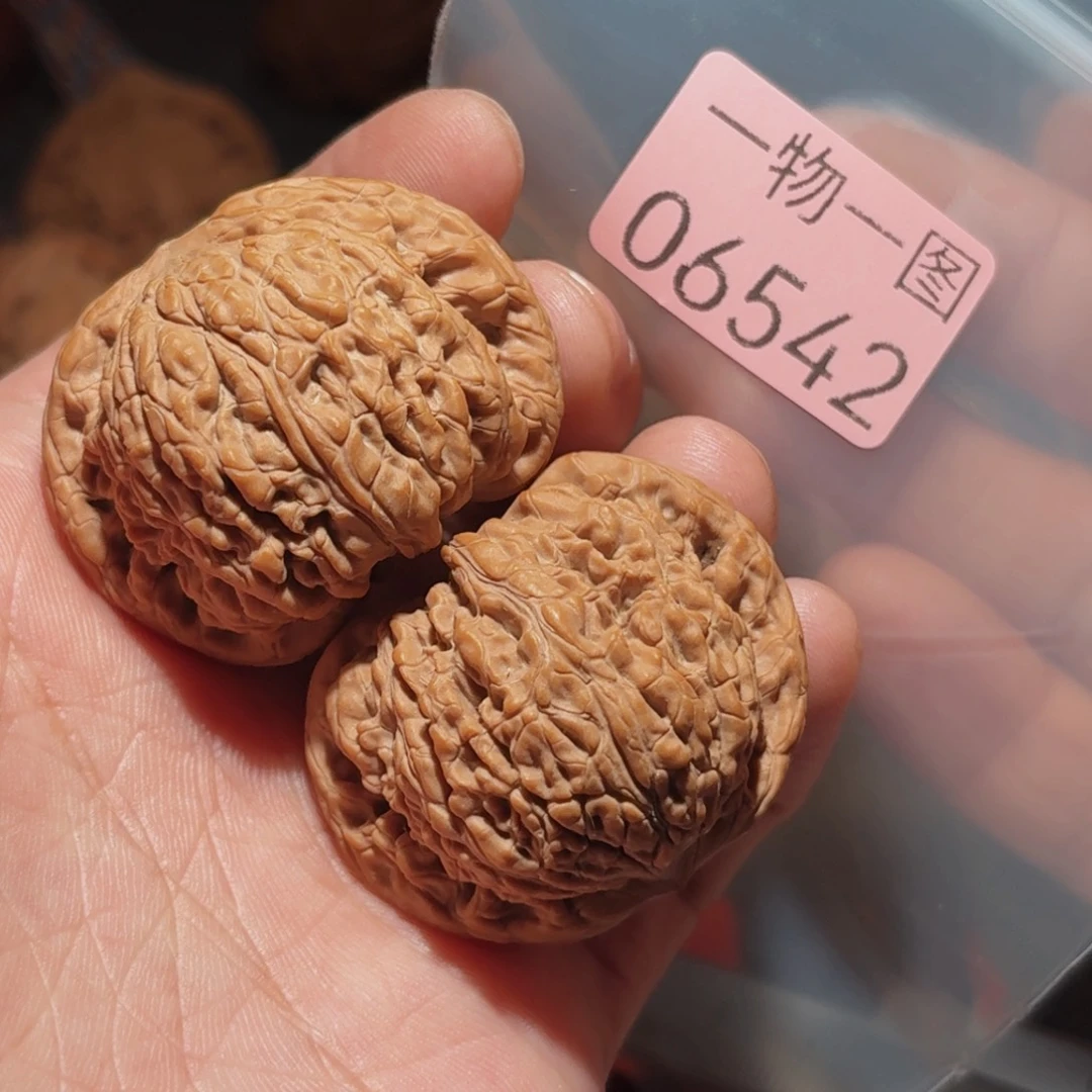 把件文玩核桃红玛瑙