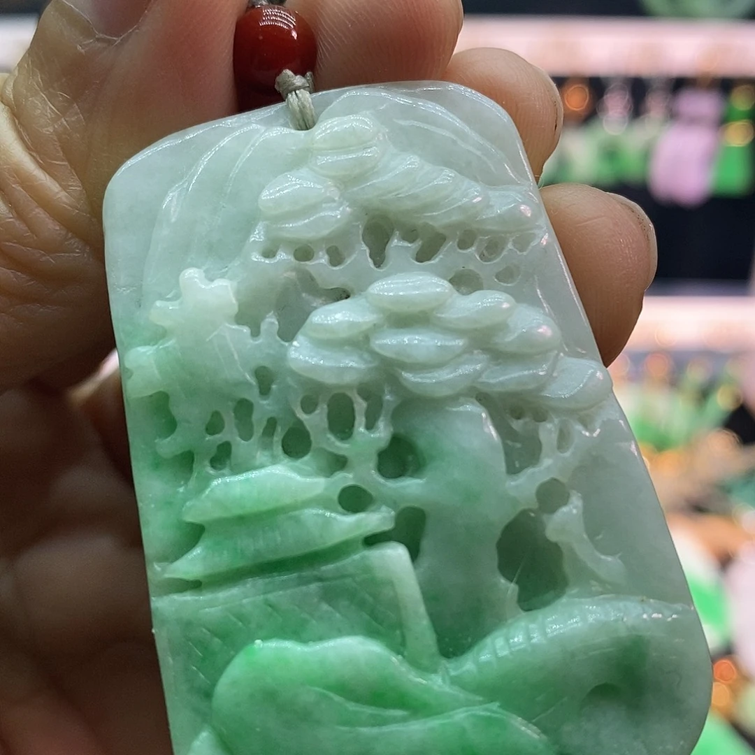 翡翠未镶嵌吊坠(赠链)吊坠