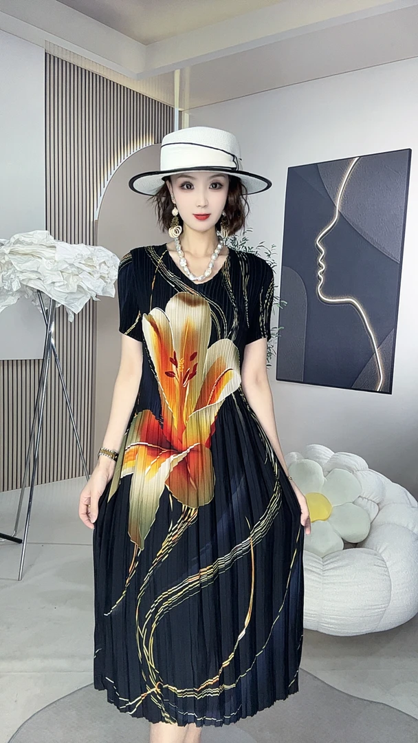 015号褶皱连衣裙时尚百搭夏季短袖女装减龄宽松显瘦妈妈装